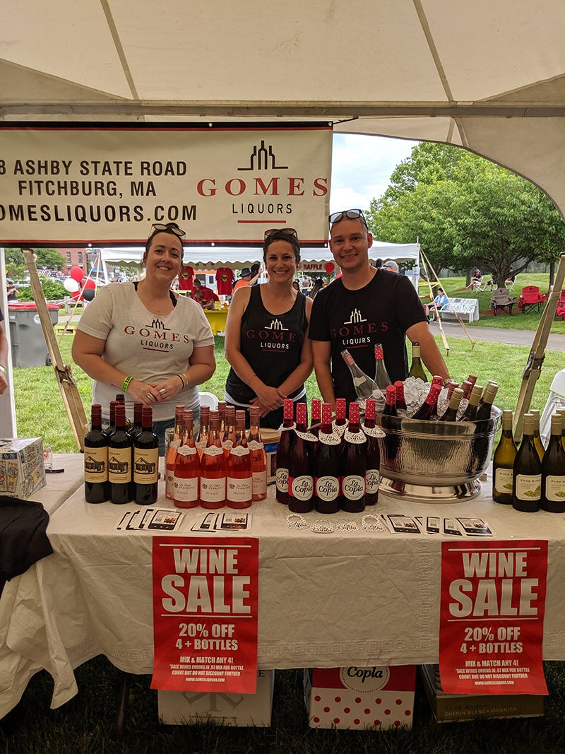 Gomes Wine Table